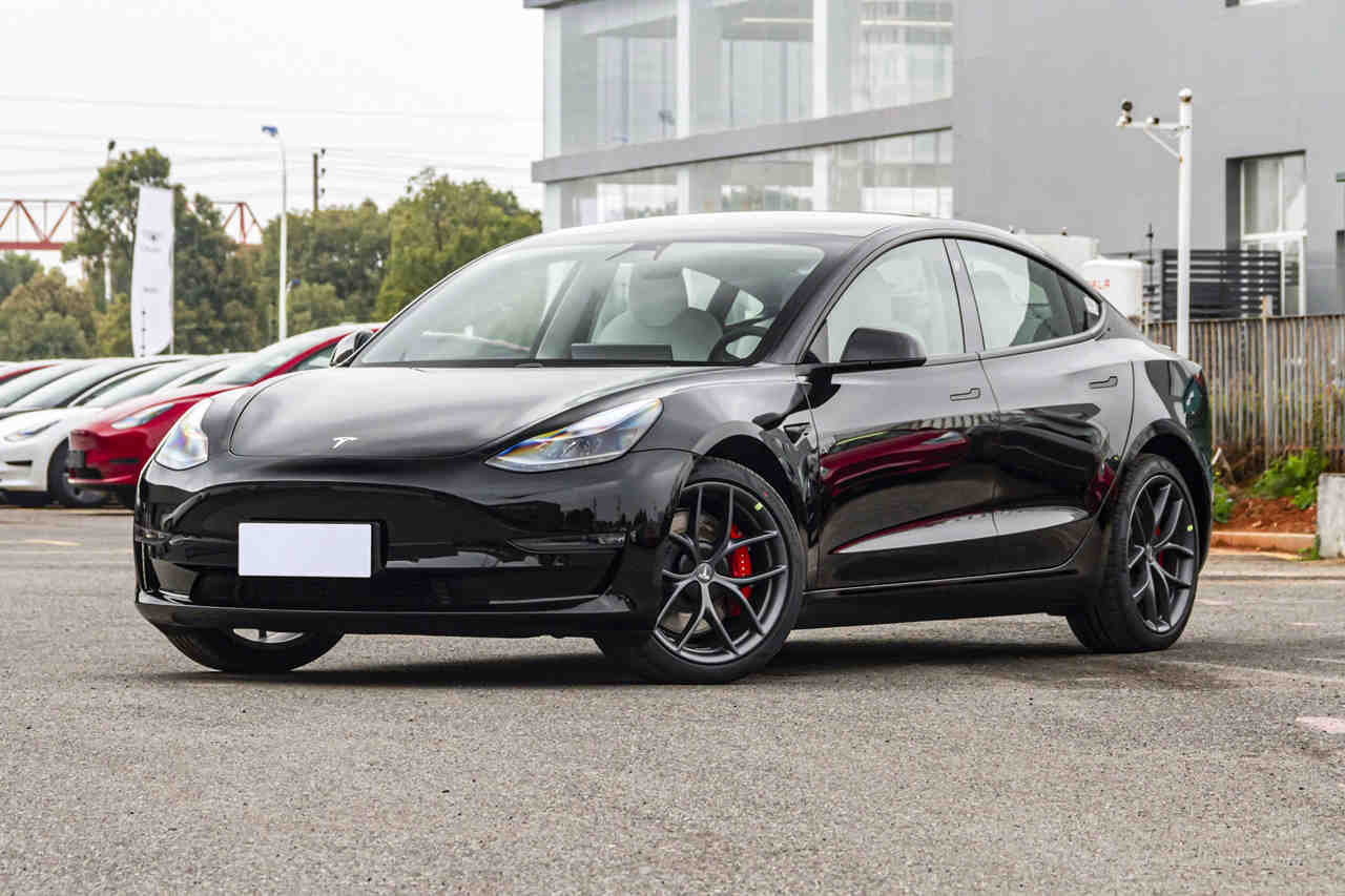 国产model3最低落地价多少钱 附付款方案