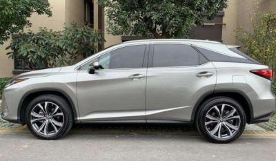 雷克萨斯rx450h价格 2021款rx450h落地价75万(车身长达4.8米)