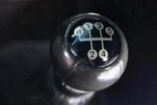 轩逸1.6at变速箱油加几升？