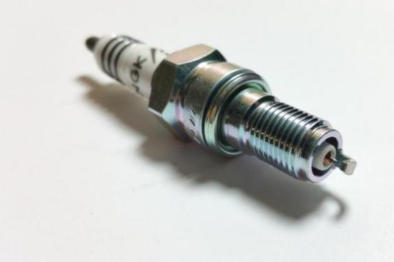 ngk火花塞lzkar6ap-11是什么意思