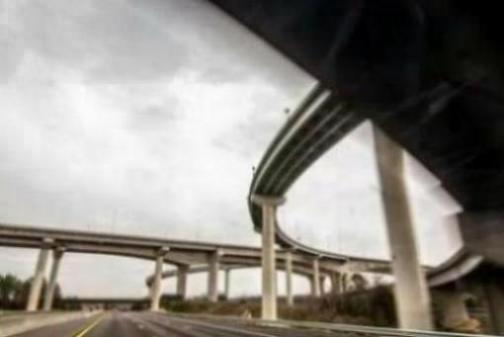 荣乌高速路况霸州实时查询（荣乌高速霸州查询电话）